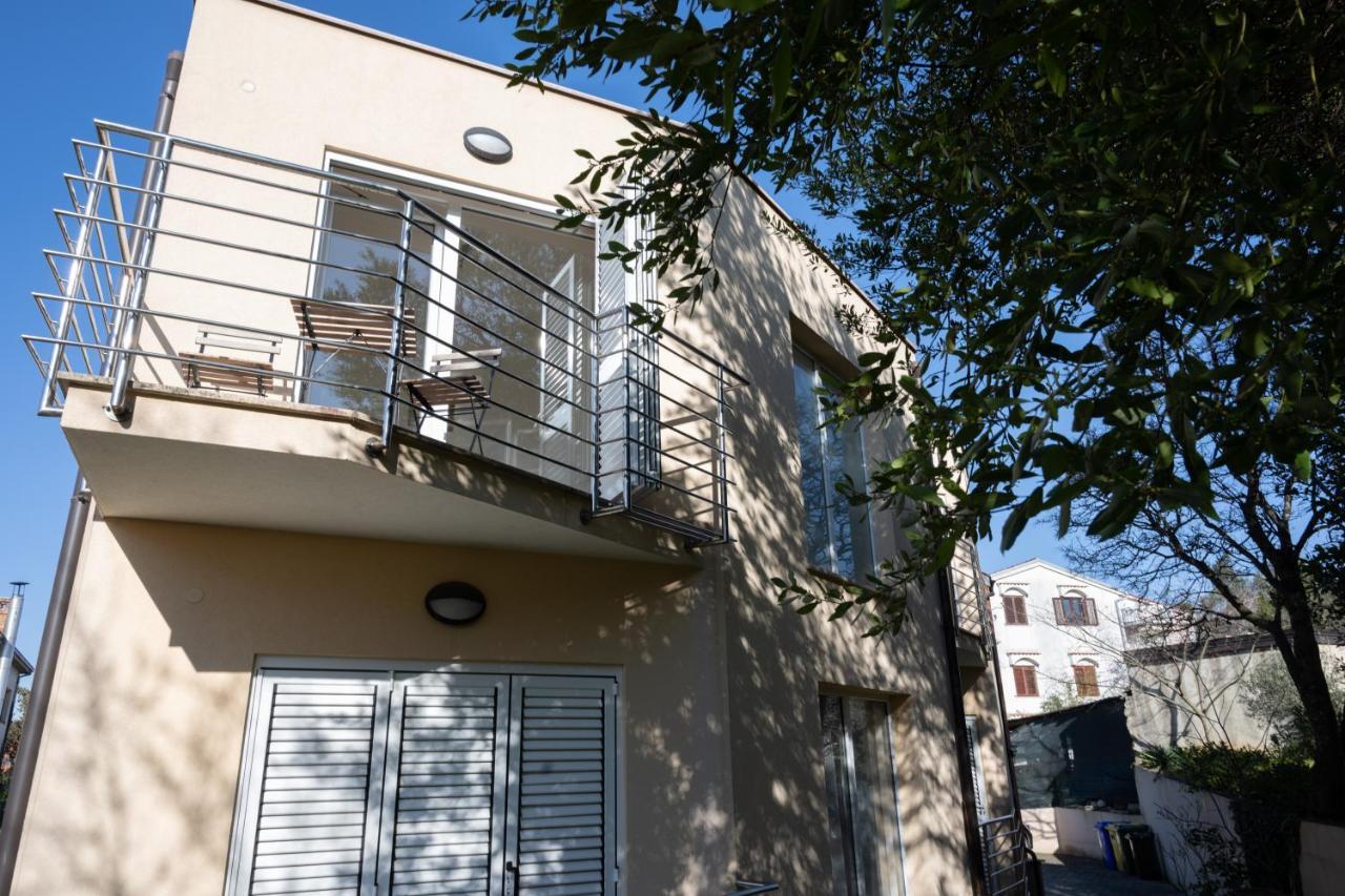 Apartment Davor Malinska Exteriör bild